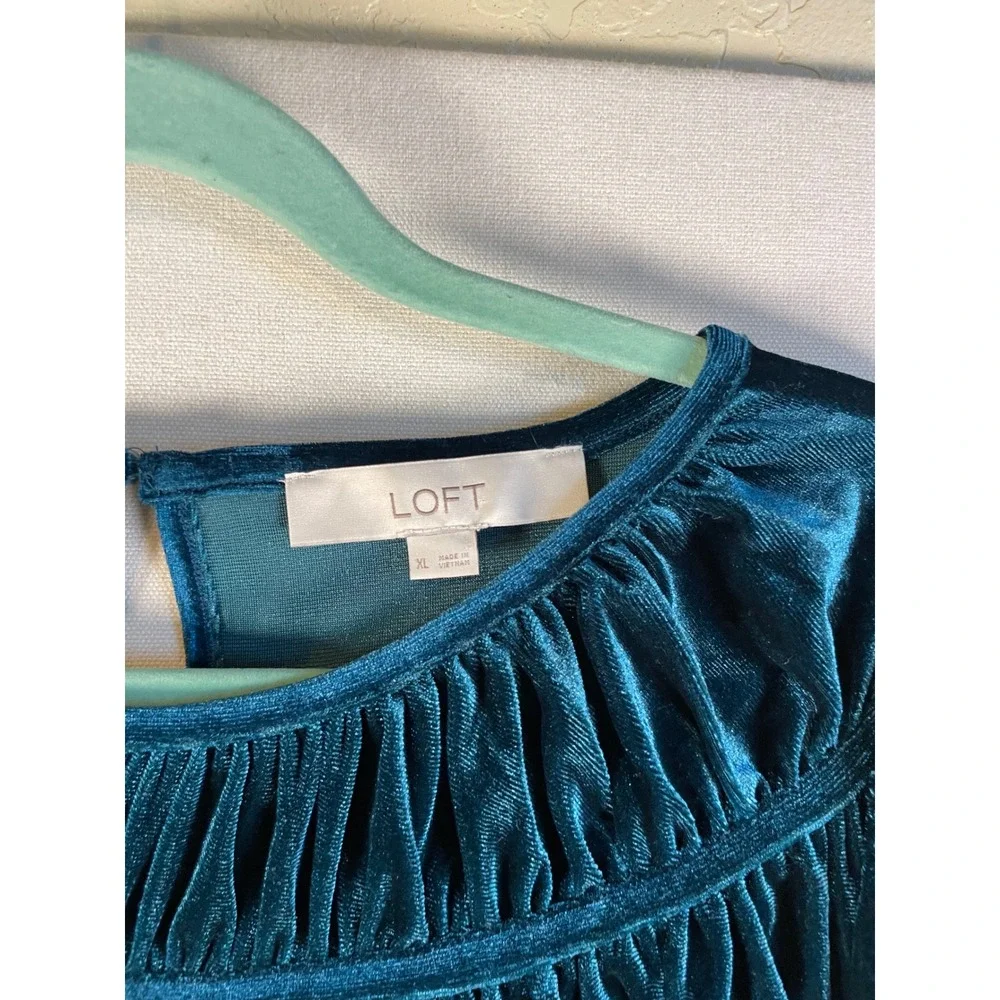 LOFT Teal Velvet Pleated Bib Puff Sleeve Top XL Blue Holiday Evening Blouse